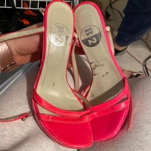 B2 hot pink high heels